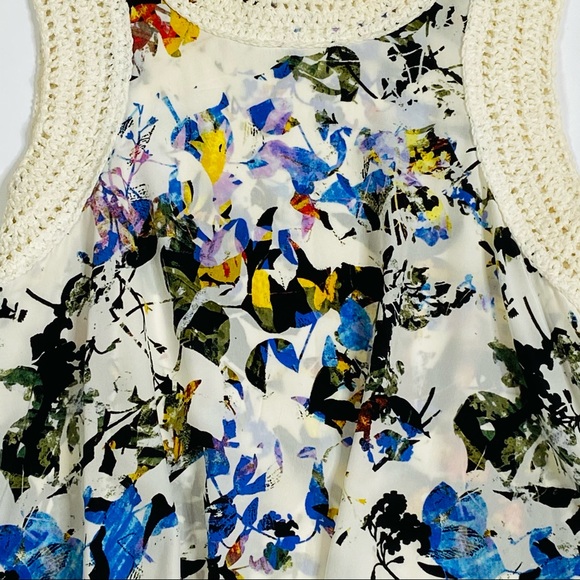 Elizabeth & James Top XS Silk Crochet Boho Floral - Picture 6 of 9